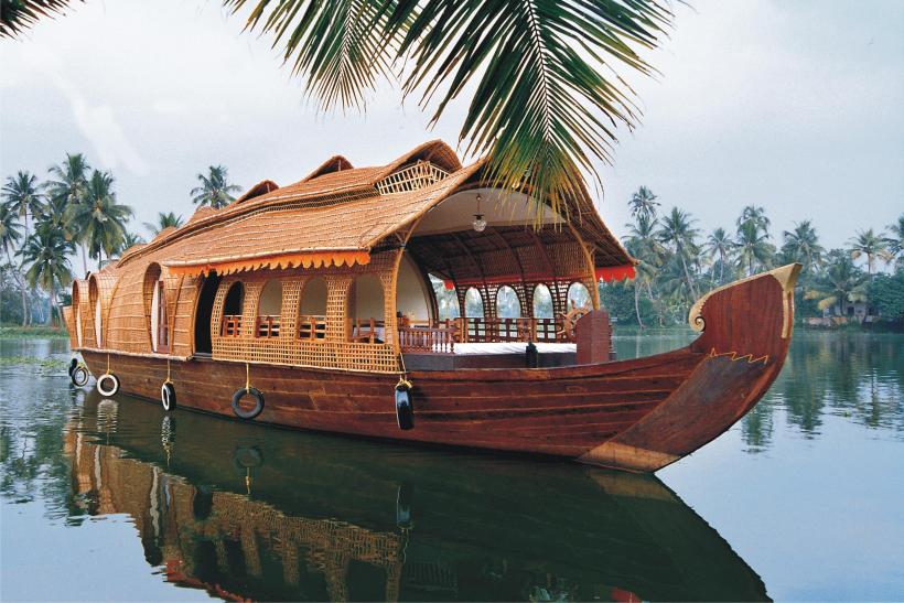 CHERAVALLY HOUSEBOAT